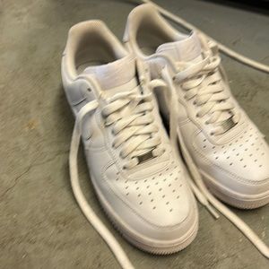 Men’s white Air Force ones